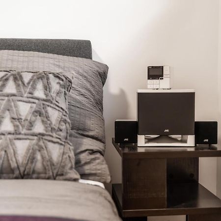 Modernes Basement-Studio Mit Queensize-Boxspringbett Und Walk-In Dusche Mit Guter Anbindung In Die Innenstadt Kassel Eksteriør billede